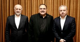 قبرص: صيدم يطلع أمين عام حزب "آكيل" والجالية الفلسطينية على مجمل التطورات الفلسطينية