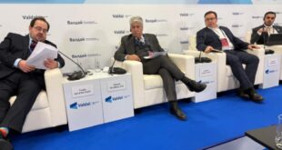 د. مجدلاني : الإسلام السياسي يتراجع ظاهريا وحماس تتمسك بالانقسام والسعي لحكم غزة