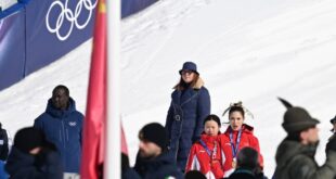 الصينيتان قو آي لينغ ولي فانغ هوي تفوزان بالمركزين الأول والثاني في نهائي التزلج الحر داخل نصف أنبوب للسيدات بأولمبياد ميلانو-كورتينا 2026