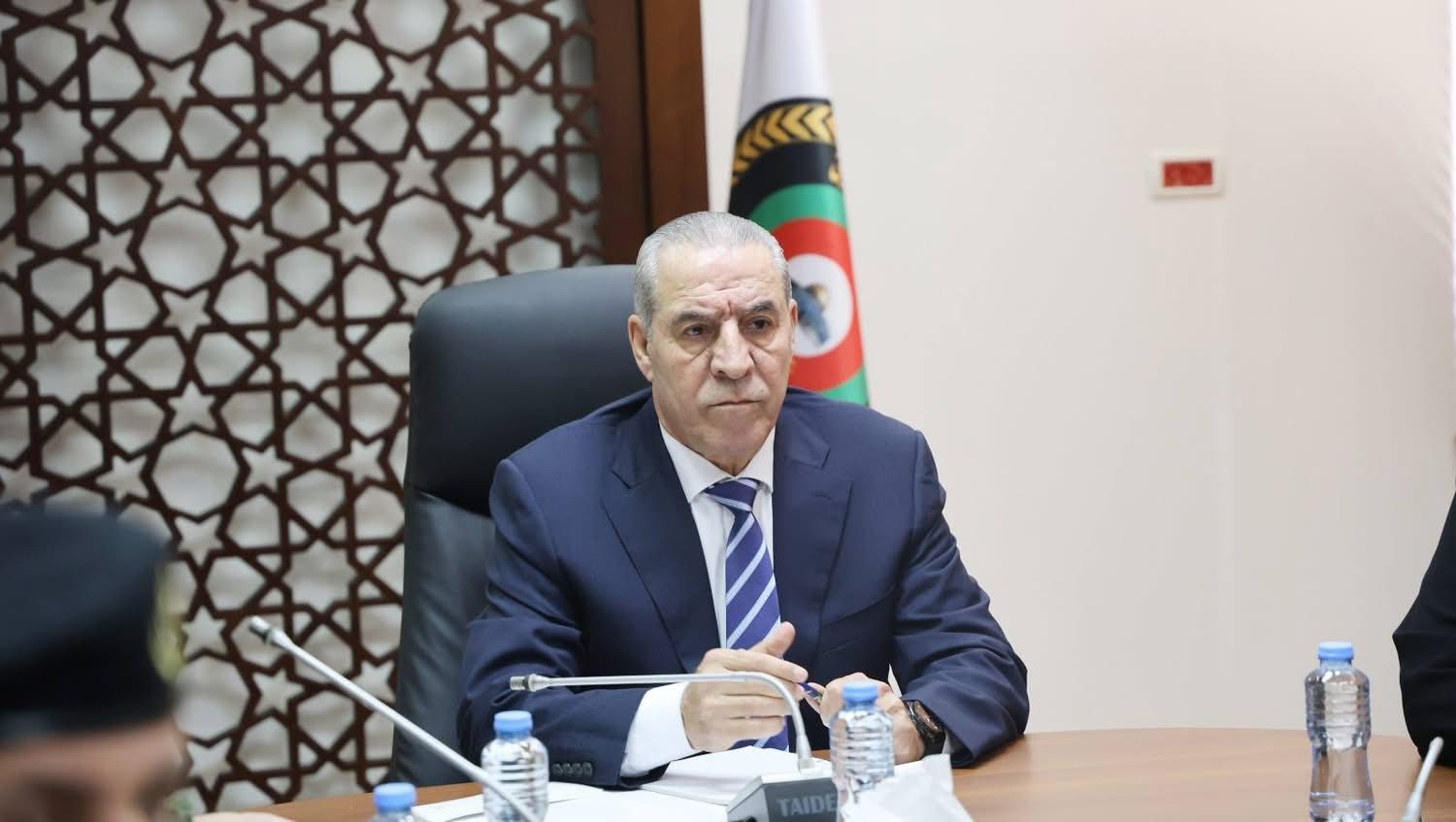 نائب الرئيس حسين الشيخ يزور القيادة العامة لقوات الأمن الوطني