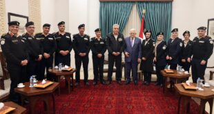 الرئيس محمود عباس يتسلم التقرير السنوي لعام 2025 لجهاز الضابطة الجمركية