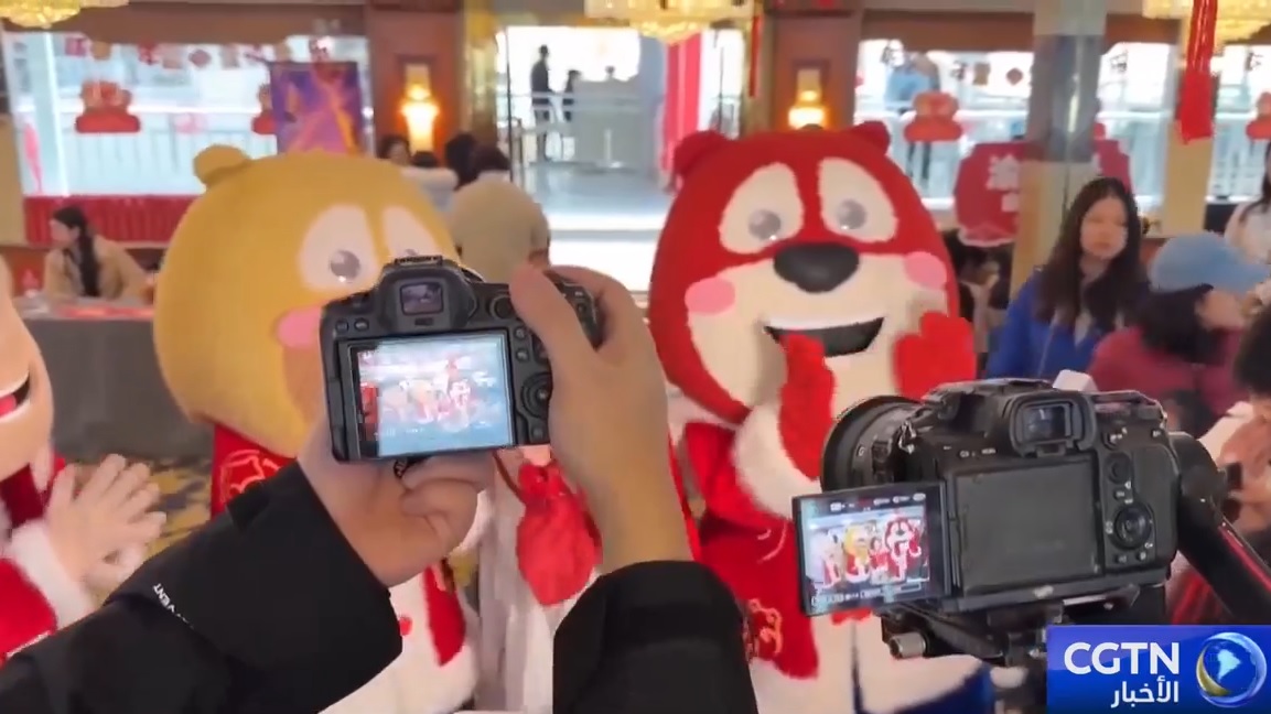 الصين : تشونغتشينغ تستخدم سحر الأفلام لعرض الروح الحضرية الجديدة