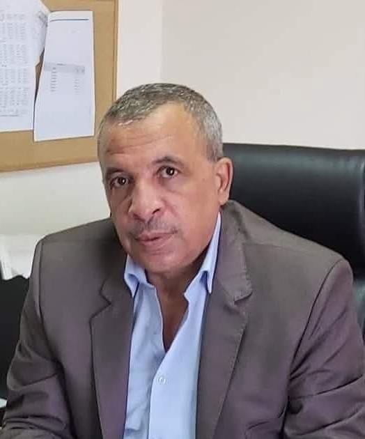 حين تغيب عين النقد.. من يحمي الأدب من المجاملة ؟