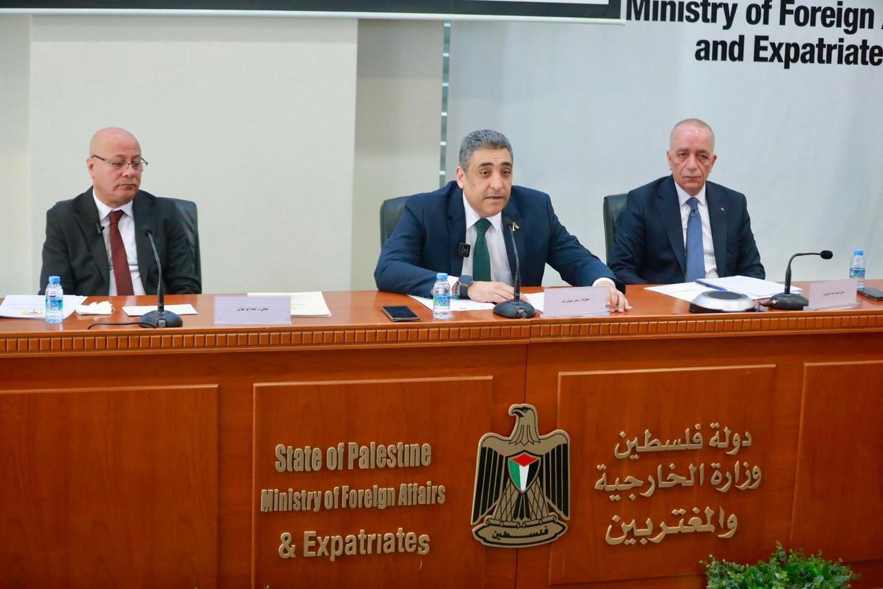 "الخارجية" تعقد إحاطة سياسية حول الأونروا وقرارات "الكابينت" الإسرائيلي والانتهاكات المستمرة في القدس