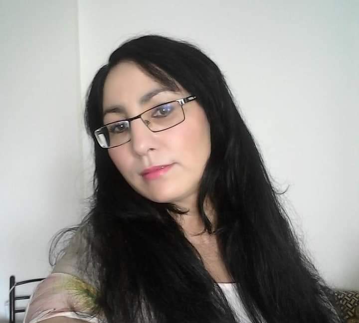 "أتسكع فيك" ، بقلم : زهرة الطاهري