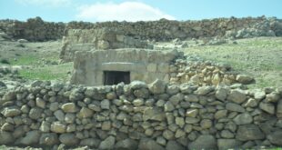 الاحتلال يسلم إخطارا "بوضع اليد" على تل ماعين الأثري بمسافر يطا جنوب الخليل