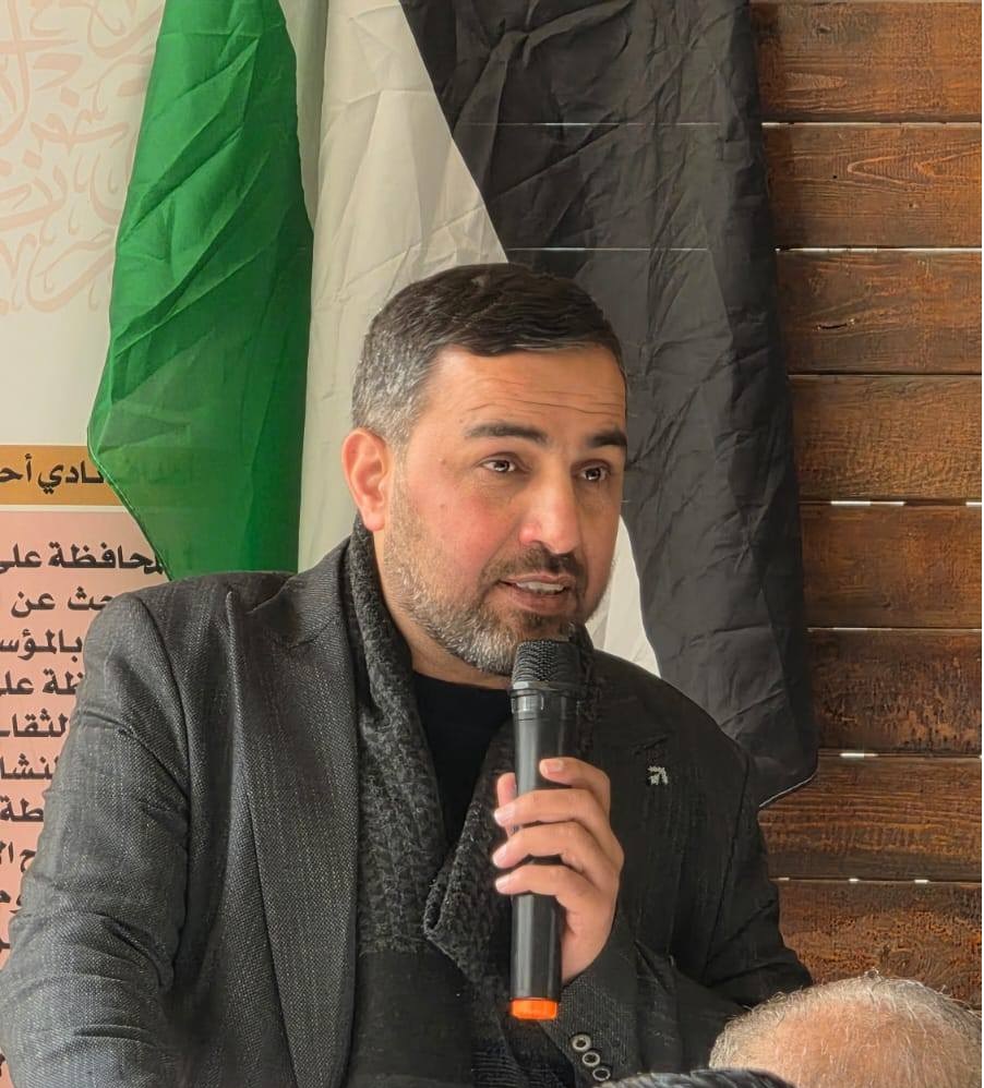 د. عباس مجاهد يوضح ماهية علم اللسانيات