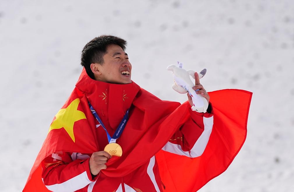 نهائي منافسات القفزات الهوائية في التزلج الحر للرجال في أولمبياد ميلانو-كورتينا 2026