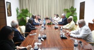 وفد لجنة الأمم المتحدة المعنية بممارسة شعبنا لحقوقه يزور كوبا في إطار الحراك لحشد الدعم الدولي