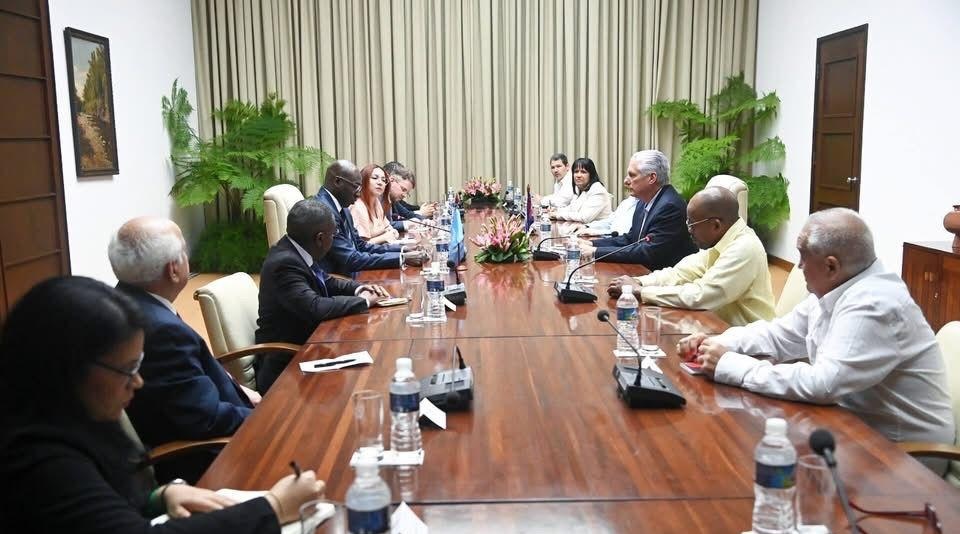 وفد لجنة الأمم المتحدة المعنية بممارسة شعبنا لحقوقه يزور كوبا في إطار الحراك لحشد الدعم الدولي