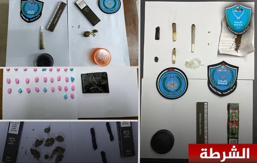 الشرطة تقبض على 12 شخصاً يُشتبه بهم بحيازتهم مواد مخدرة