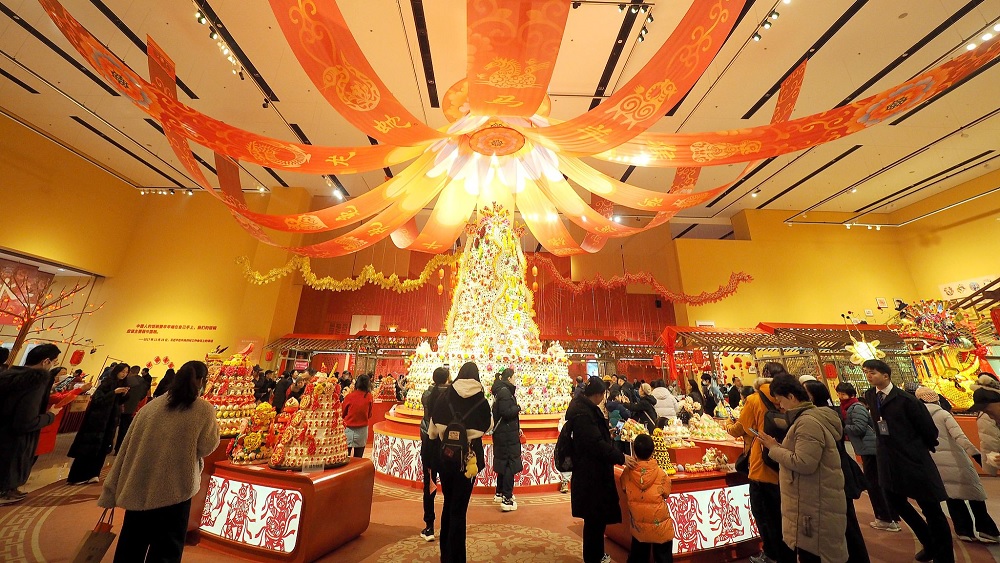 التمتع بعيد الربيع الصيني من خلال زيارة متاحف التراث الثقافي غير المادي