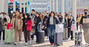 الرحلات الداخلية عبر المناطق في جميع أنحاء الصين تتجاوز 270 مليون رحلة في آخر يوم عمل قبل بدء العطلة الطويلة