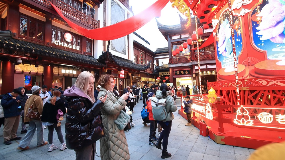 ازدهار السياحة الوافدة إلى الصين خلال عيد الربيع