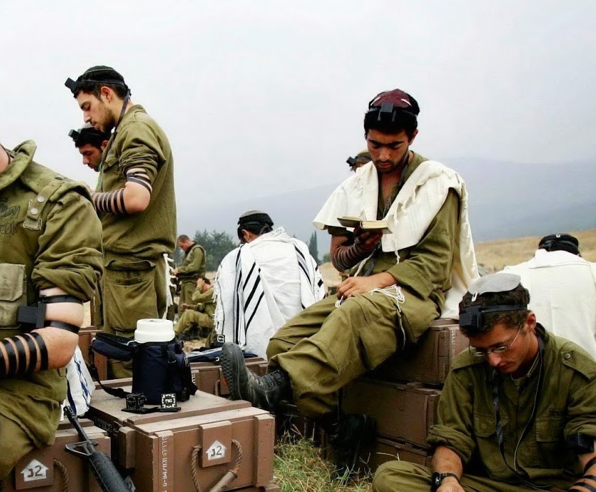  استطلاع رأي : نصف الإسرائيليين يؤيدون شن هجوم مستقل على إيران
