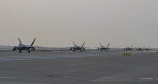 تحسبا للتطورات مع إيران.. هبوط 12 مقاتلة إف 22 أمريكية في قاعدة جوية جنوب إسرائيل