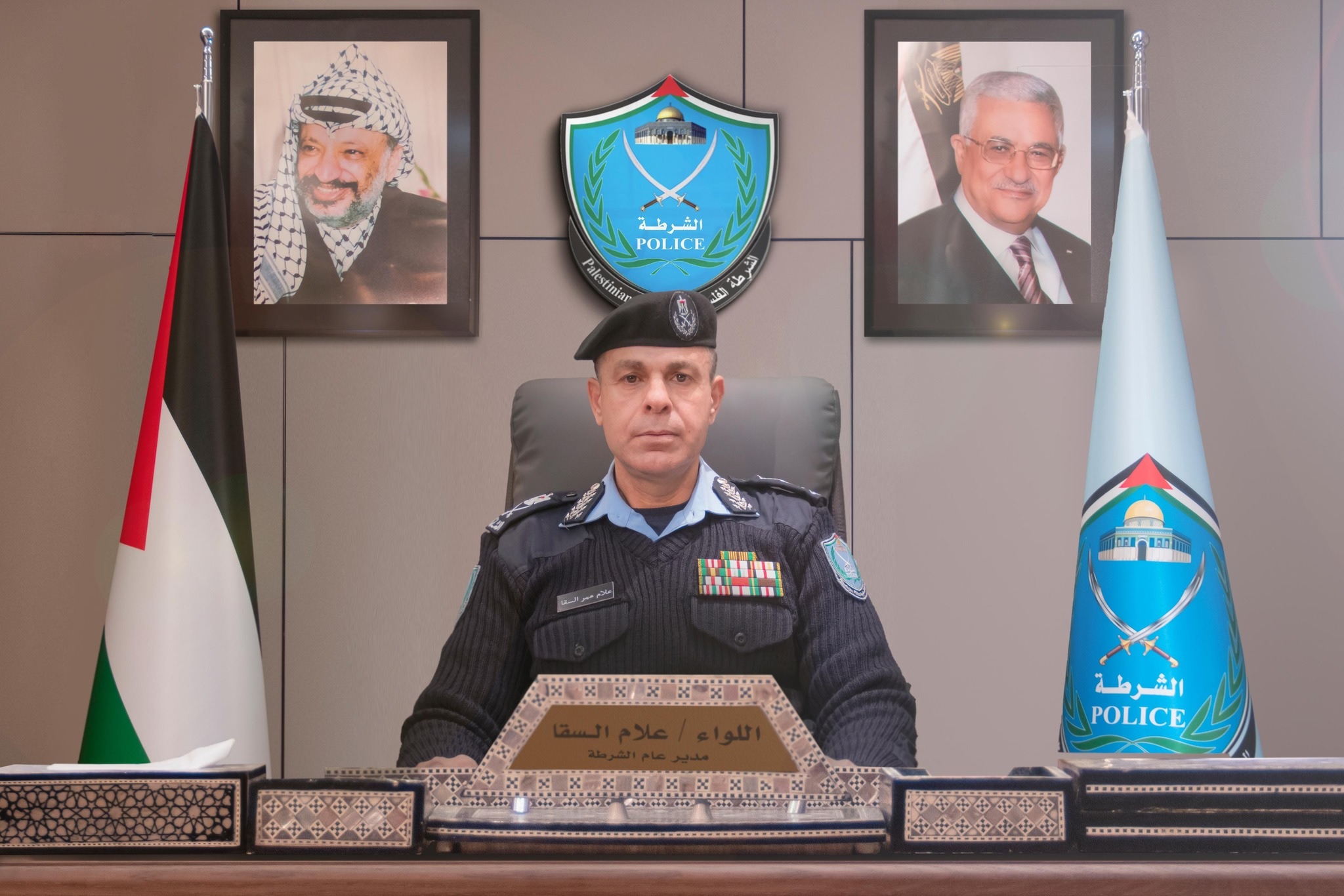 مدير عام الشرطة اللواء علام السقا يشيد بإصدار الرئيس محمود عباس قراراً بقانون بشأن المختبر الجنائي