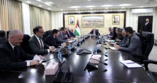 رئيس الوزراء يلتقي مسؤولين دوليين ويحذر من خطورة مشاريع ومخططات الضم والتوسع الاستيطاني