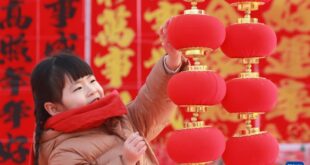 بدء موسم ذروة السفر لعيد الربيع في الصين مع توقعات بتسجيل مستوى قياسي في عدد الرحلات