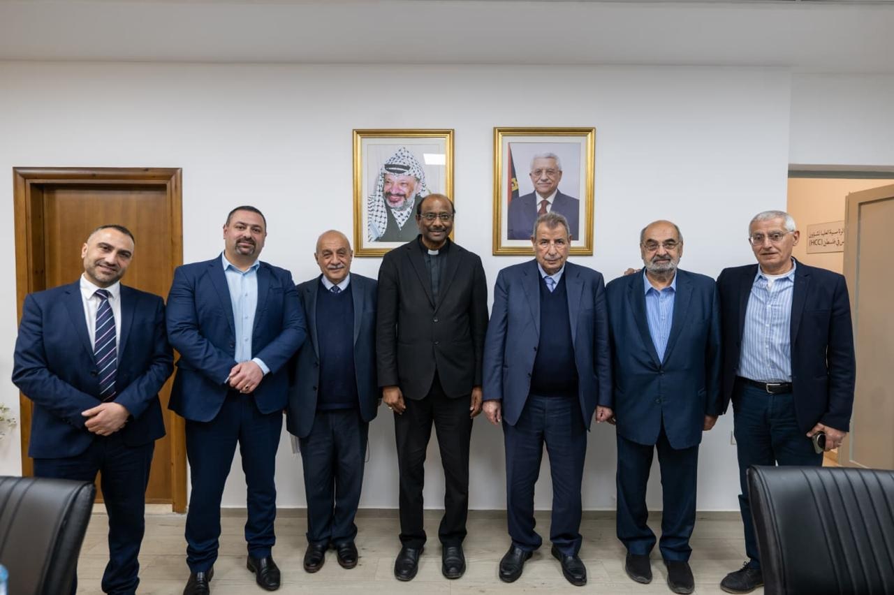 رمزي خوري يضع أمين عام مجلس الكنائس العالمي في صورة التحديات الخطيرة والمتصاعدة التي تواجه الشعب الفلسطيني