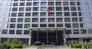 لجنة تنظيم الأوراق المالية الصينية تتخذ خطوات لتحسين آلية المستثمرين الاستراتيجيين