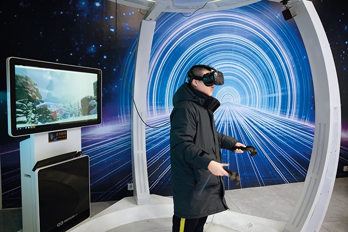 مقالة خاصة (شينخوا) : جنوبي الصين وشماليها يشعلان حرارة "اقتصاد الجليد والثلج"