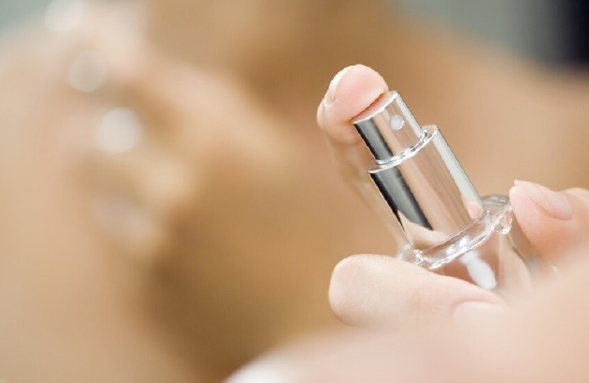 مكونات في العطور تسبب التهاب الجلد التحسسي