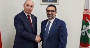 سفير دولة فلسطين لدى بيلاروس يبحث التعاون الصحي مع وزير الصحة البيلاروسي