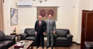 اللواء أنور رجب يزور السفير المصري ويؤكد عمق العلاقات الأخوية وتقدير الدور المصري الداعم لفلسطين