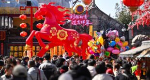 عطلة عيد الربيع تعزز نشاطا استهلاكيا قويا في جميع أنحاء الصين