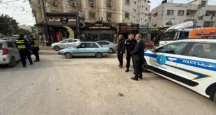 محافظ جنين كمال أبو الرب يتفقد سير العمل وجهود شرطة المرور في تنظيم الحركة المرورية وخدمة المواطنين