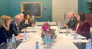 وزيرة الخارجية فارسين شاهين تلتقي نظيريها البرتغالي والكندي على هامش مؤتمر ميونخ