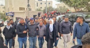 أهالي مخماس يشيعون جثمان الشهيد المقدسي صيام