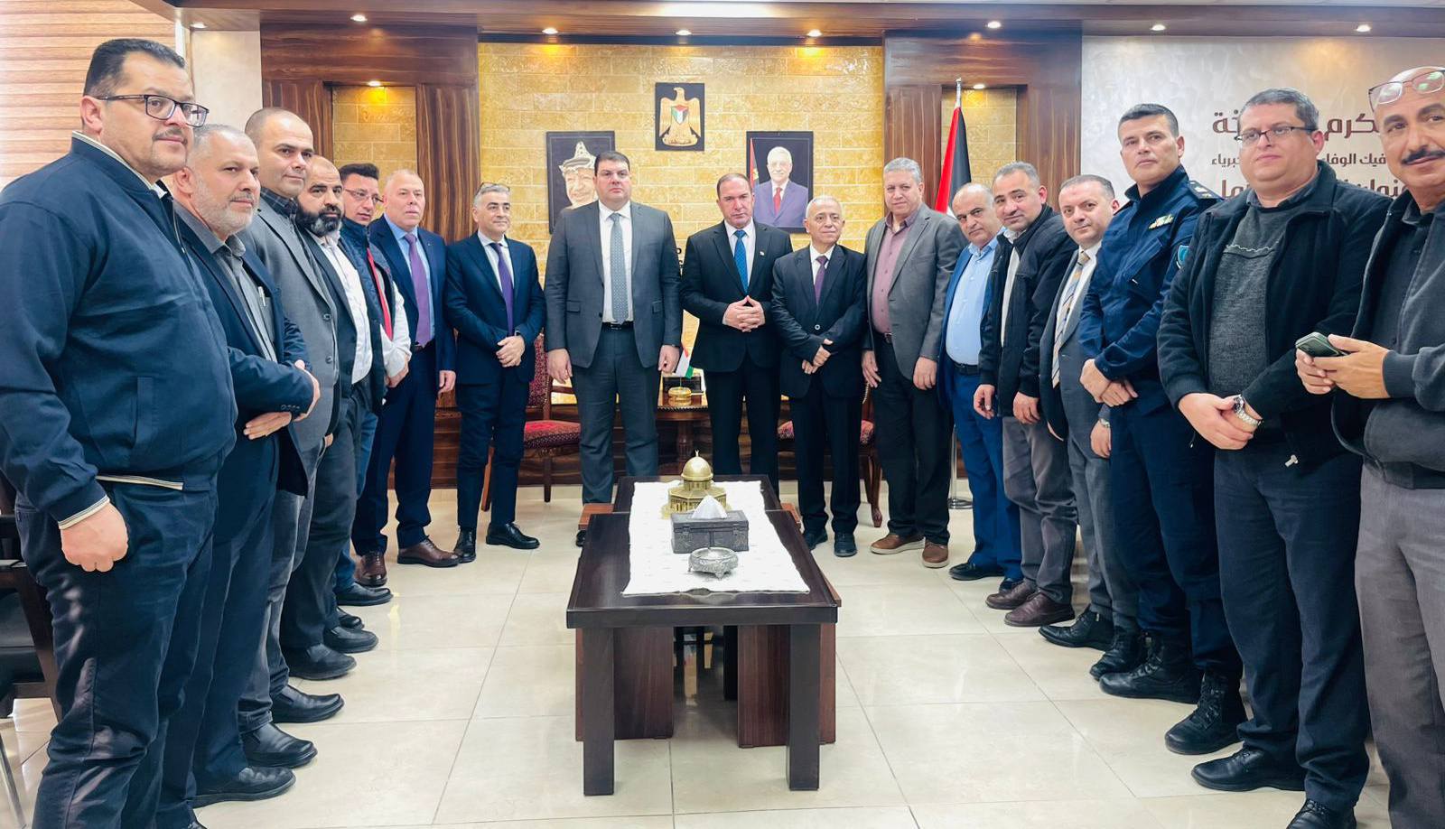 اللواء د. عبد الله كميل و الوزير د. محمد الأحمد يناقشان مجموعة من القضايا على مستوى محافظة طولكرم