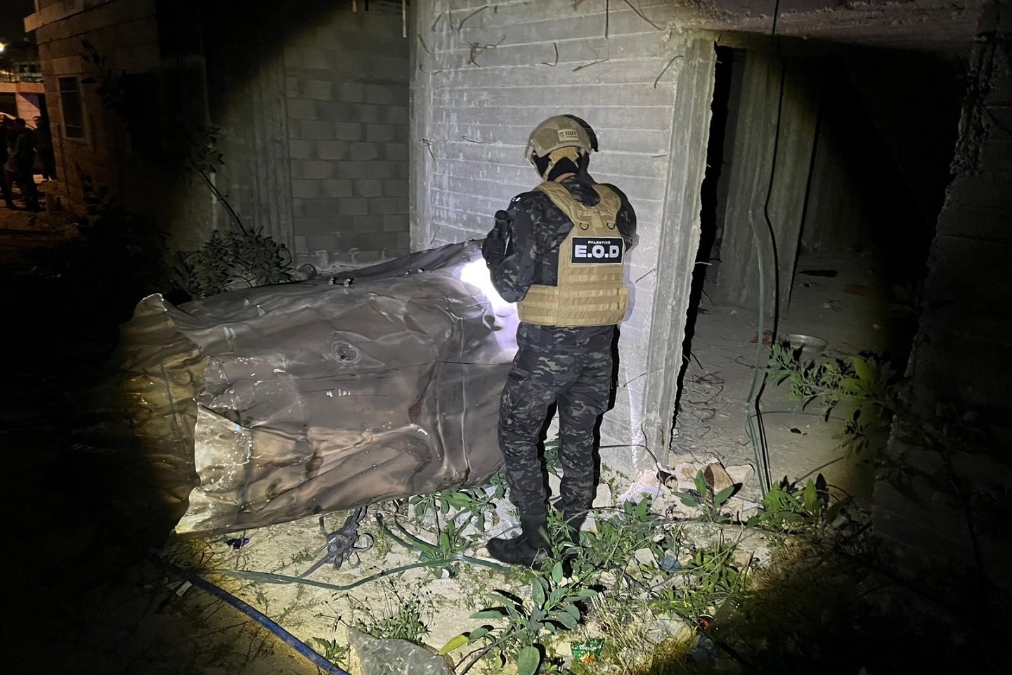 الشرطة تتعامل مع شظايا صاروخية سقطت في عدة مناطق بمحافظة بيت لحم