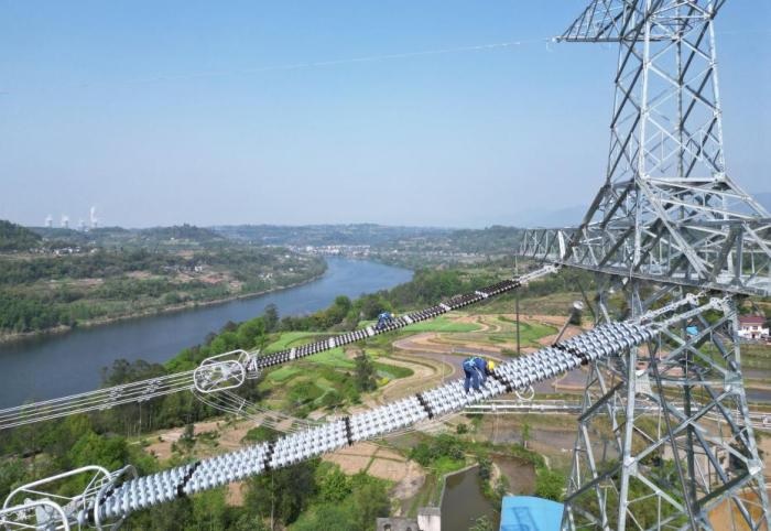 6.1 بالمائة ارتفاعا في استهلاك الطاقة الكهربائية بالصين خلال الشهرين الأولين