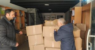 جبهة النضال الشعبي توزع طرودا غذائية على عشرات الاسر في محافظات الصفة الغربية