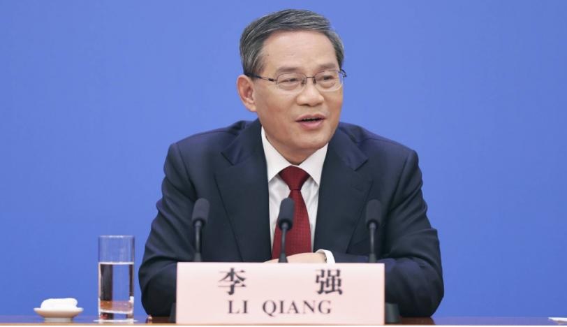 رئيس مجلس الدولة الصيني يترأس اجتماعا تنفيذيا لمجلس الدولة