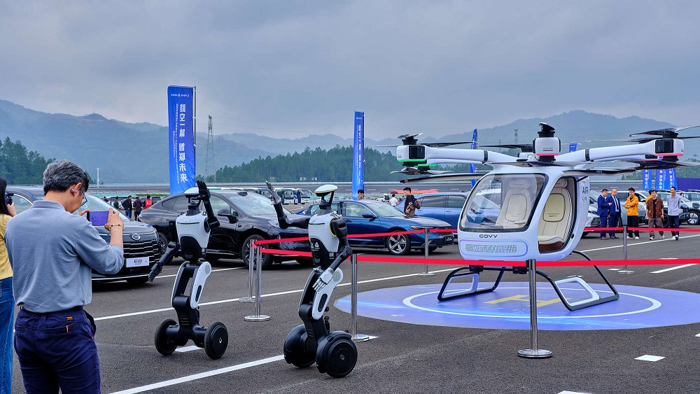 أول ميدان اختبار متكامل للمركبات البرية والجوية في الصين يبدأ عملياته في شاوقوان بمقاطعة قوانغدونغ