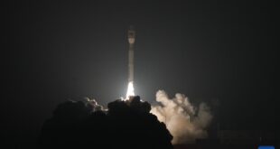 على متن الصاروخ الحامل "سمارت دراغون-3" .. الصين تطلق أقمارا اصطناعية من البحر