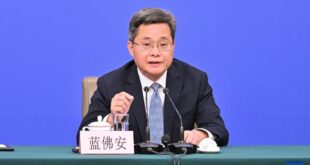 لان فو آن وزير المالية