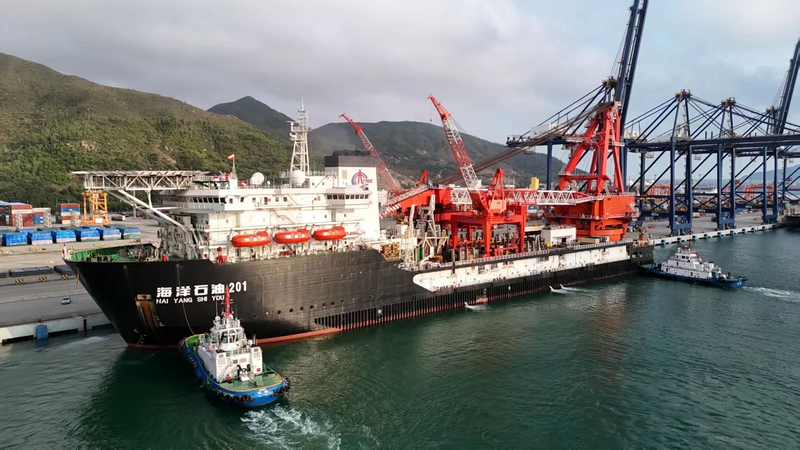 معدات الهندسة البحرية الصينية تحظى بشعبية في سوق الشرق الأوسط