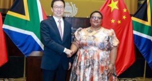 نائب الرئيس الصيني يلتقي رئيسة الجمعية الوطنية لجنوب إفريقيا لمناقشة العلاقات الثنائية