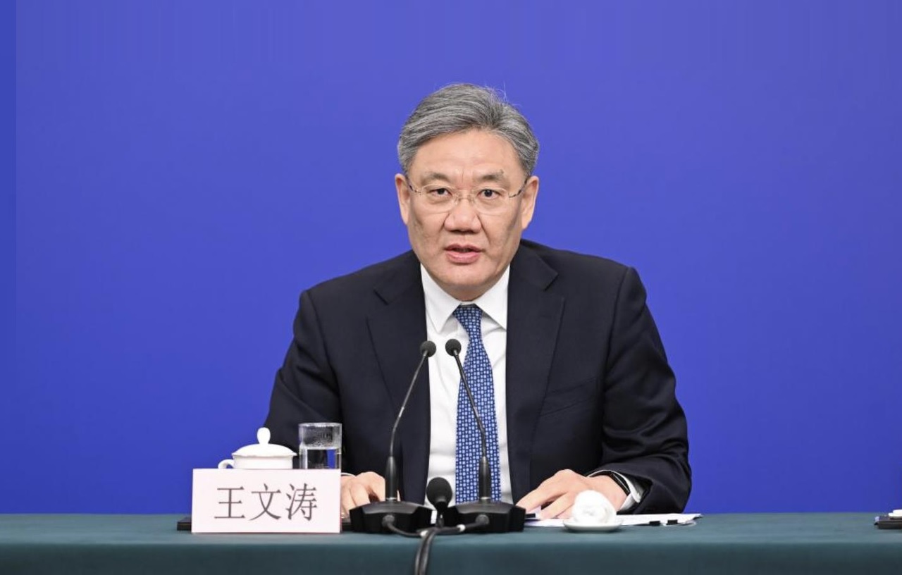 وزير التجارة: الصين ترحب بالترتيبات المؤقتة لمنظمة التجارة العالمية بشأن اتفاق التجارة الإلكترونية
