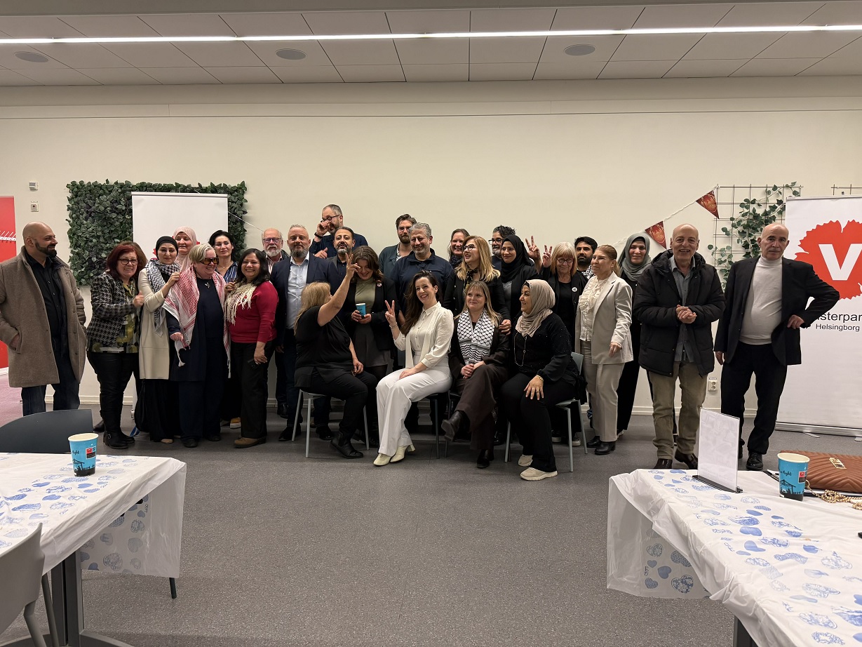 إفطار رمضاني وحوار سياسي في هيلسنجبوري يعززان الشراكة بين حزب اليسار السويدي والجالية الفلسطينية