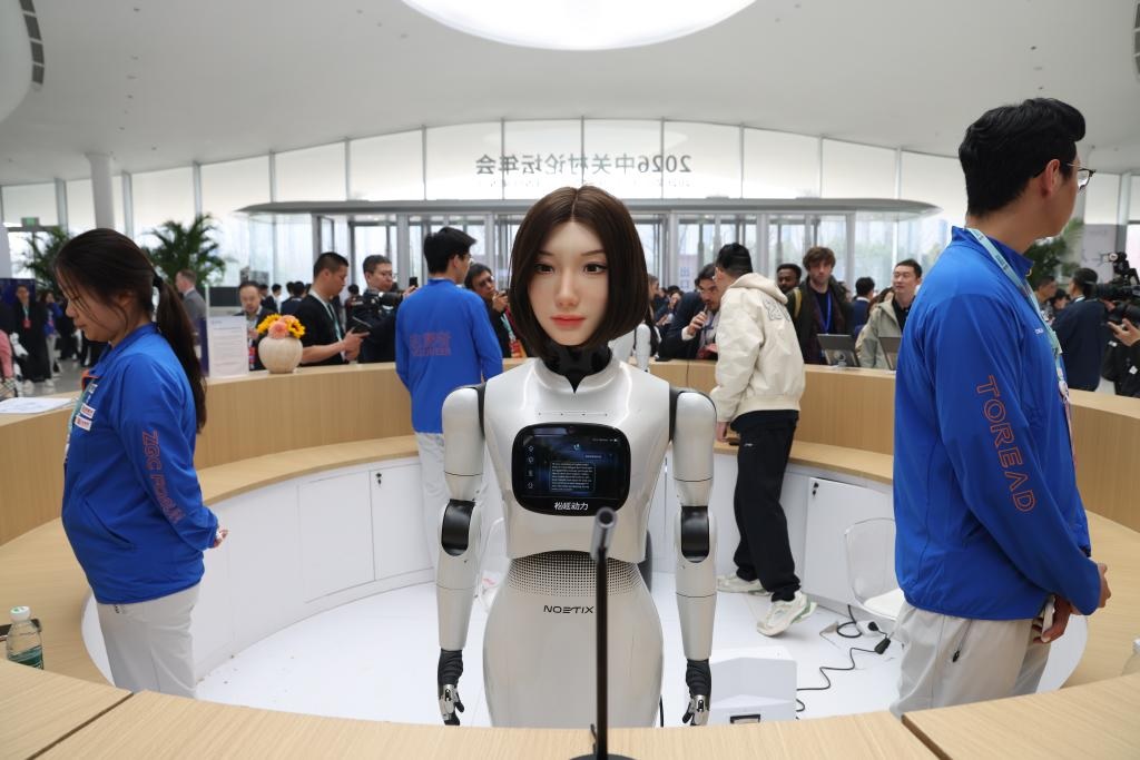 منتدى تشونغقوانتسون 2026 يبرز التكامل الشامل بين الابتكار التكنولوجي والصناعي