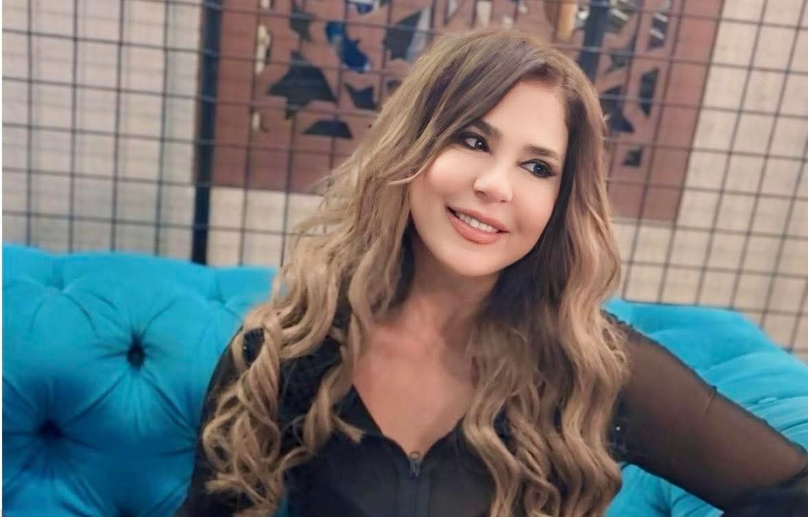 ورد ، حُب ، حرب