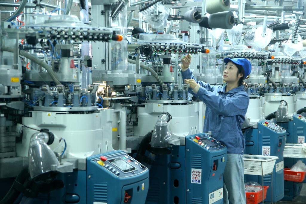 ارتفاع القيمة المضافة للناتج الصناعي في الصين خلال الشهرين الأولين