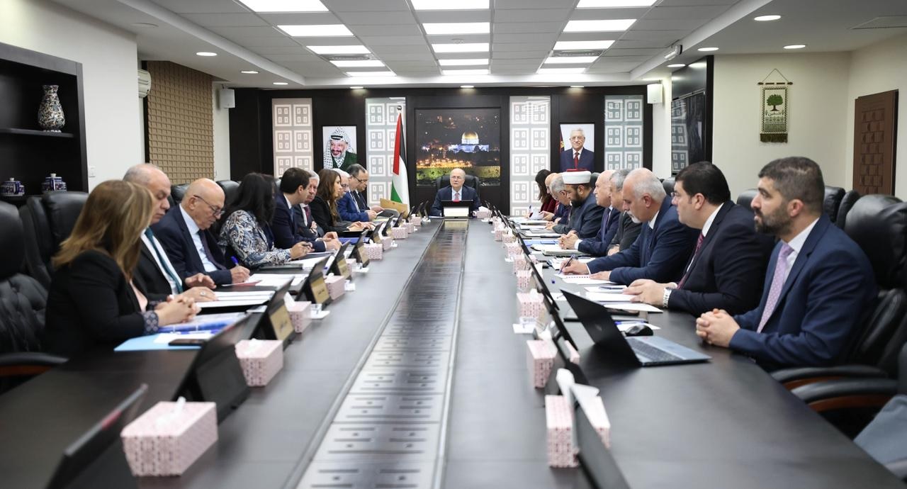 رئيس الوزراء يوجّه مختلف المؤسسات الحكومية لتكثيف برامج دعم وتعزيز صمود المواطنين خاصة في المناطق المستهدفة