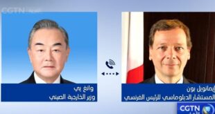وزير الخارجية الصيني يحث على بذل الجهود لمنع التصعيد في الصراع بالشرق الأوسط
